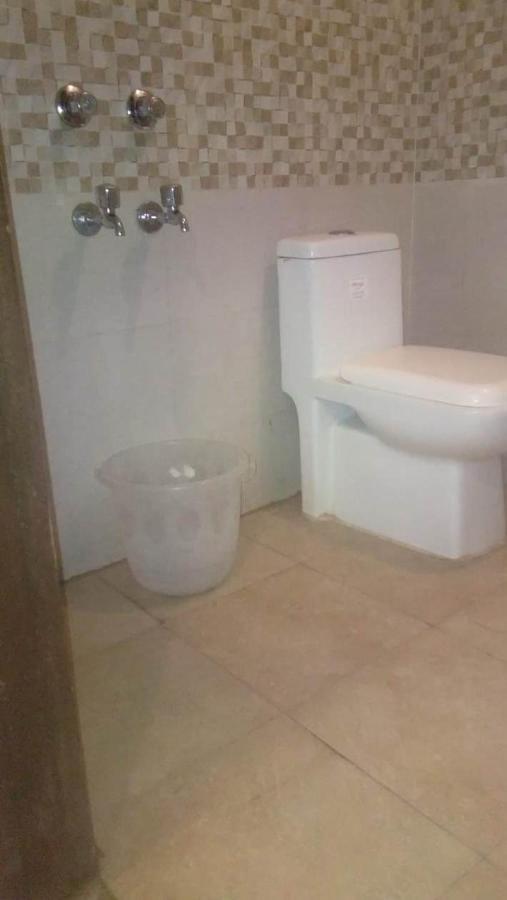 ניו דלהי Hotel Broadway מראה חיצוני תמונה